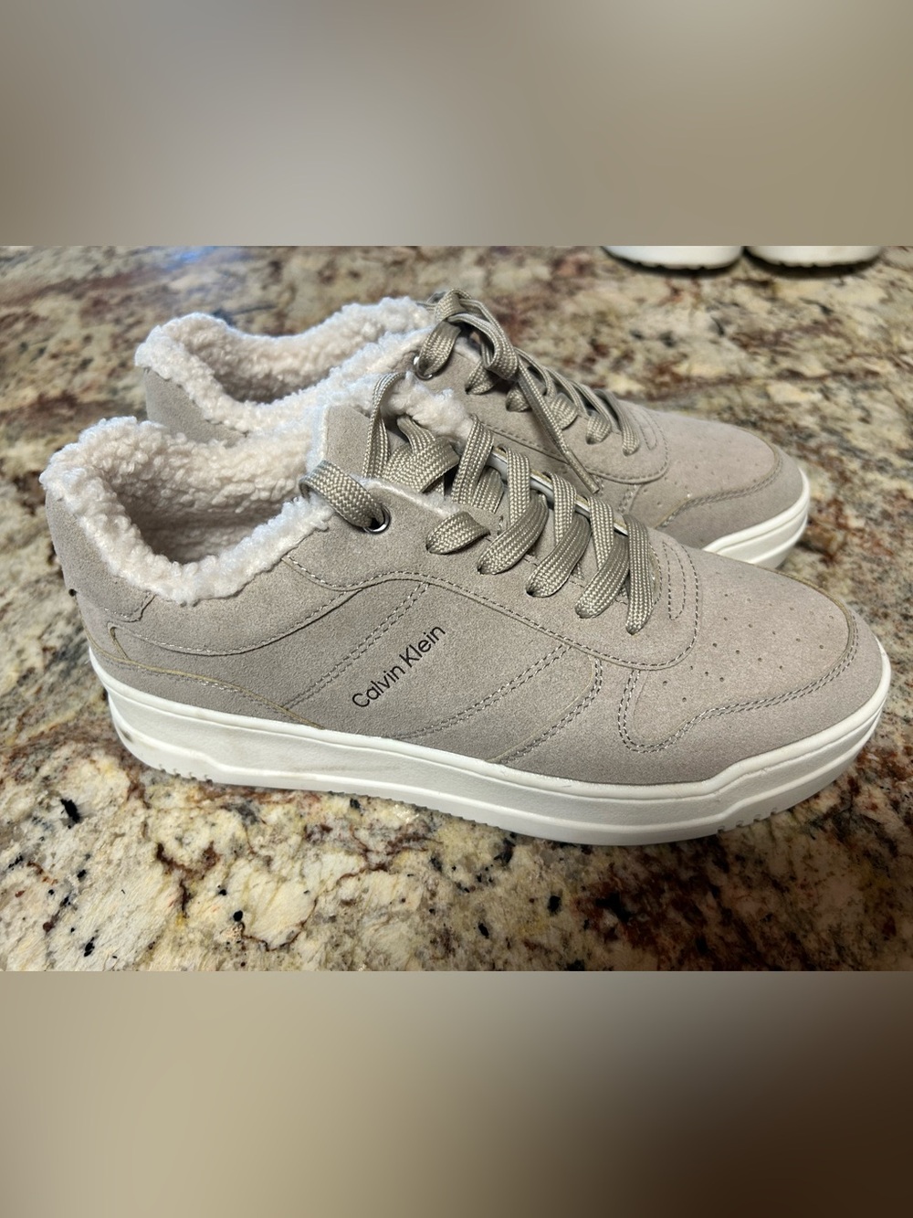 NEW Calvin Klein Women’s 8.5 Faux Fur Lined Taupe/Beige Suede Casual Sneakers